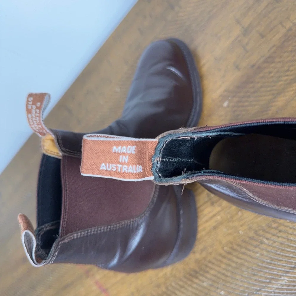 R.M. Williams item great
